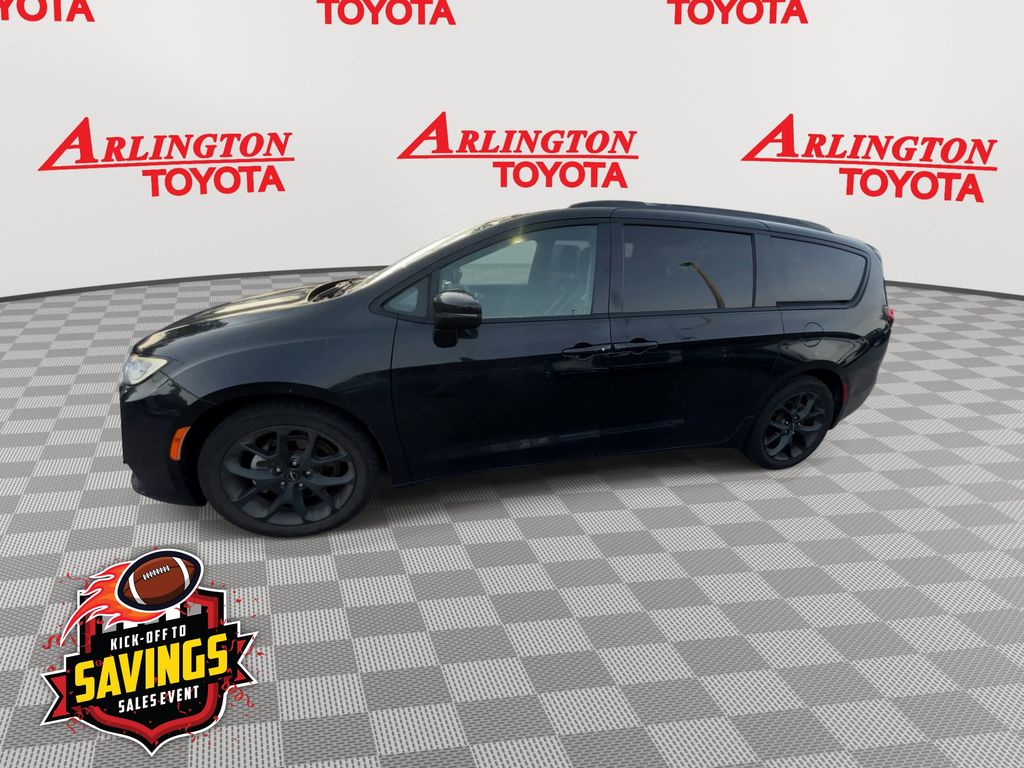 Used 2021 Chrysler Pacifica Van