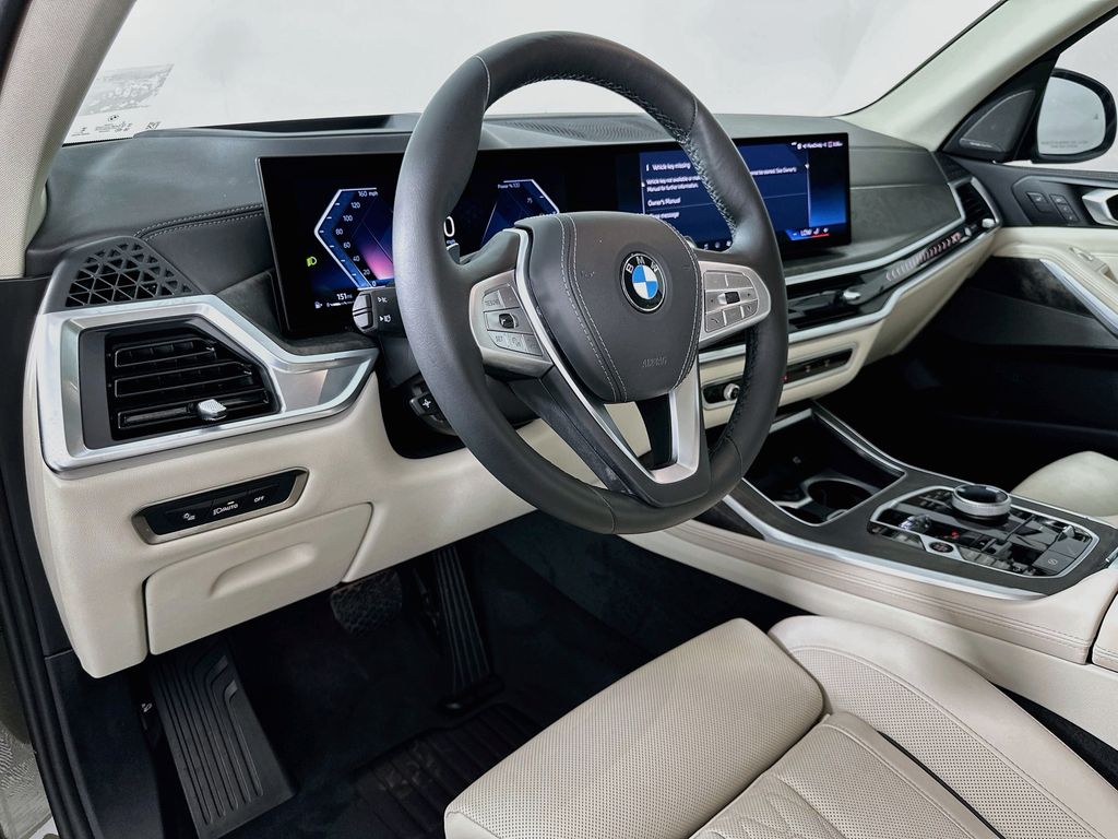 Thumbnail: 2024 BMW X7 - 9
