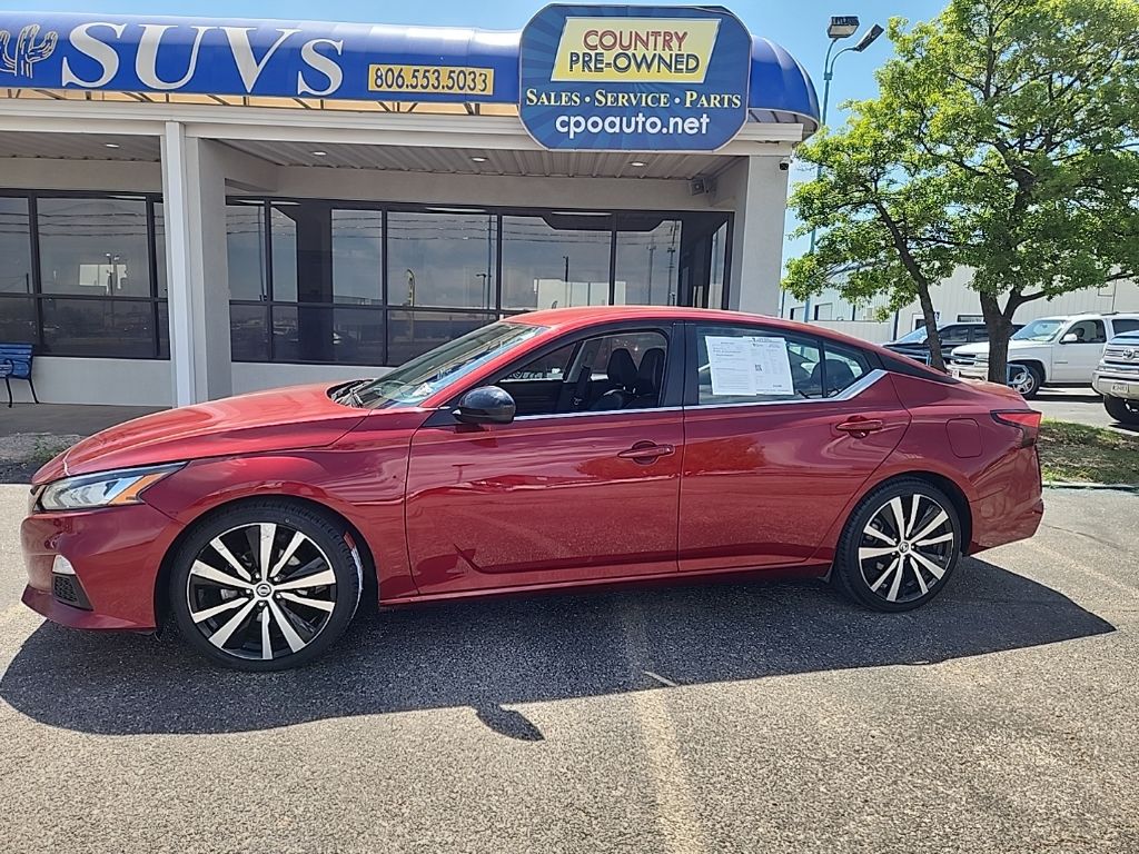 Red (Scarlet Ember Tintcoat) 2019 Nissan Altima 2.5 SR FWD Sedan Front-Wheel Drive Continuously Variable Transmission