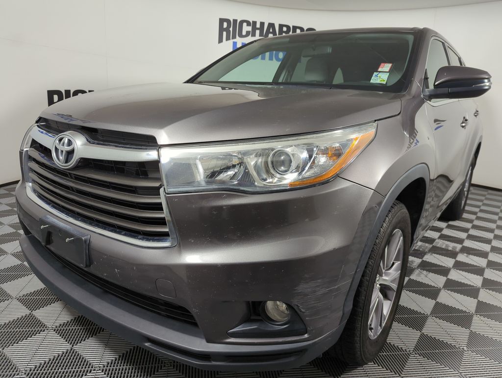 Predawn Gray Mica 2015 Toyota Highlander LE Plus SUV / Crossover Front-Wheel Drive 6-Speed Automatic Overdrive