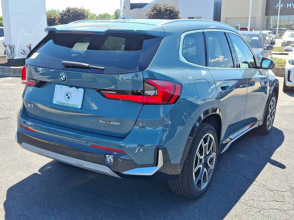 Thumbnail: 2026 BMW X1 - 4