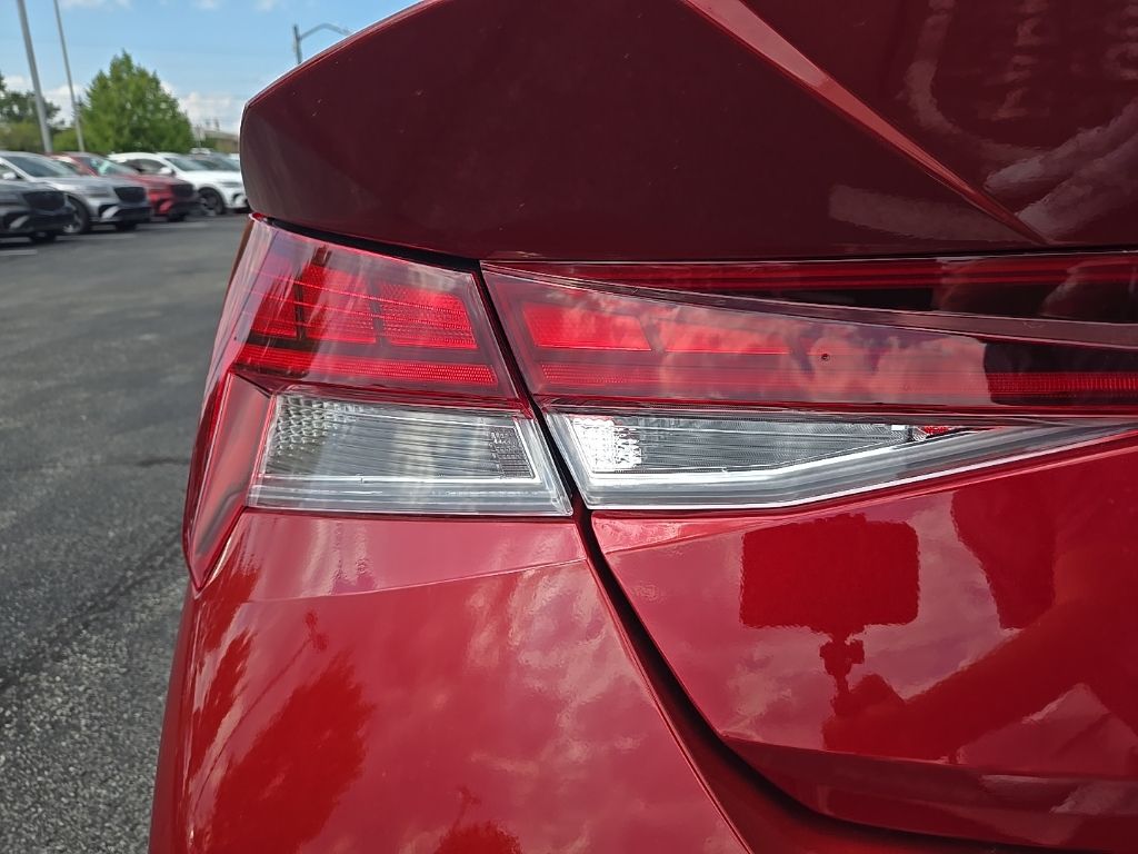 Thumbnail: 2025 Hyundai Elantra - 10