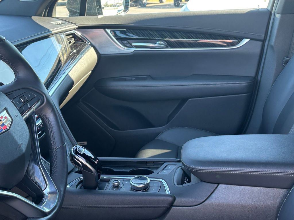 Used Car 2023 Cadillac Xt6  Premium Luxury For Sale Under $40,000 In Austin, Texas