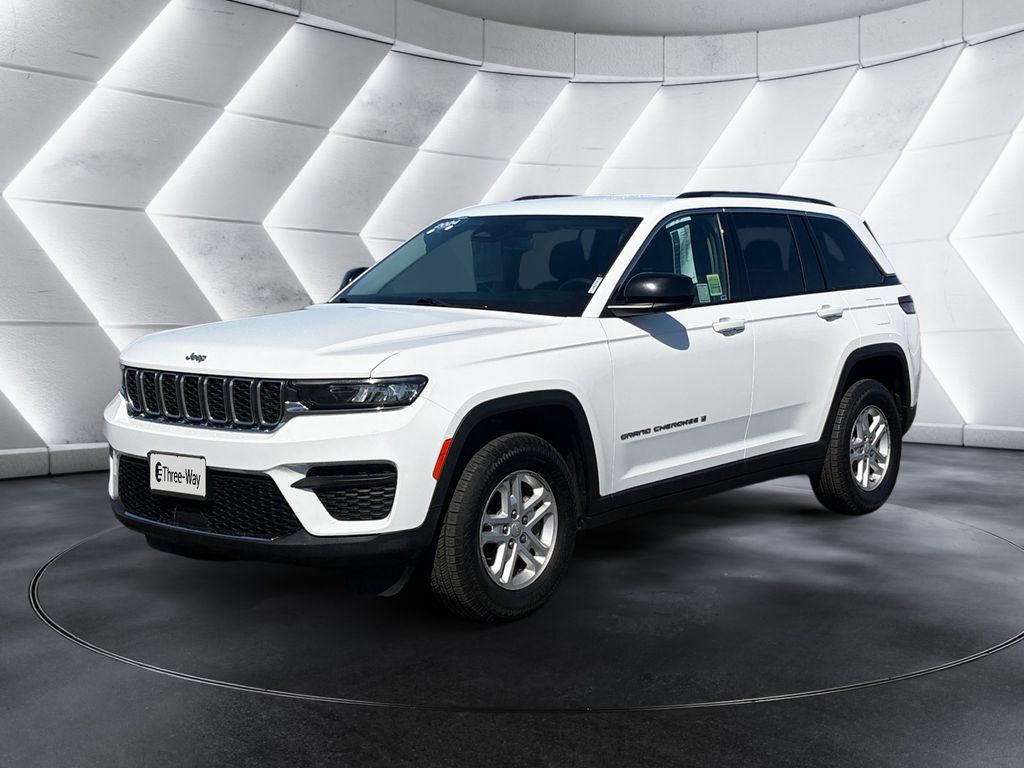 Bright White Clearcoat 2024 Jeep Grand Cherokee SUV / Crossover 4X2 8-Speed Automatic