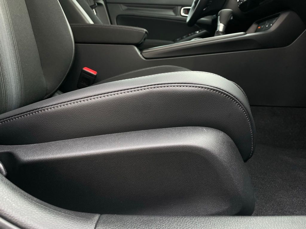 Thumbnail: 2026 Honda Civic - 30