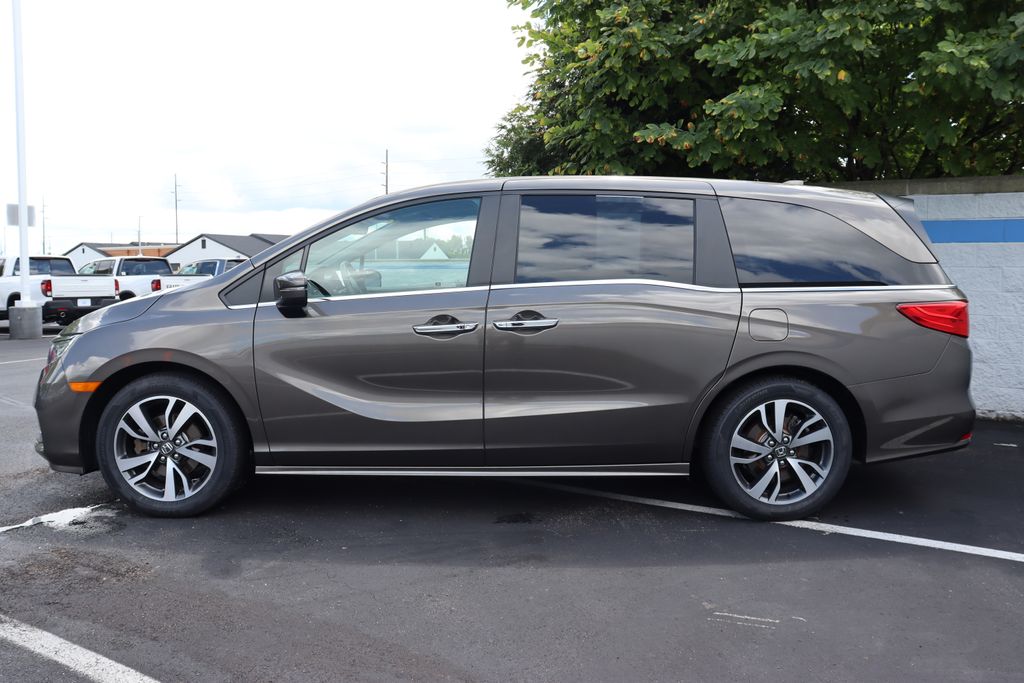 2023 Honda Odyssey Touring 2