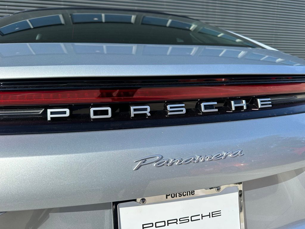 Thumbnail: 2026 Porsche Panamera - 14