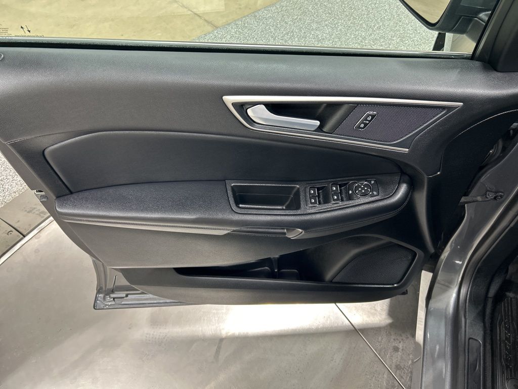 used 2022 Ford Edge car, priced at $24,883