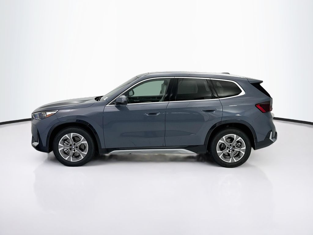 Thumbnail: 2027 BMW X1 - 8