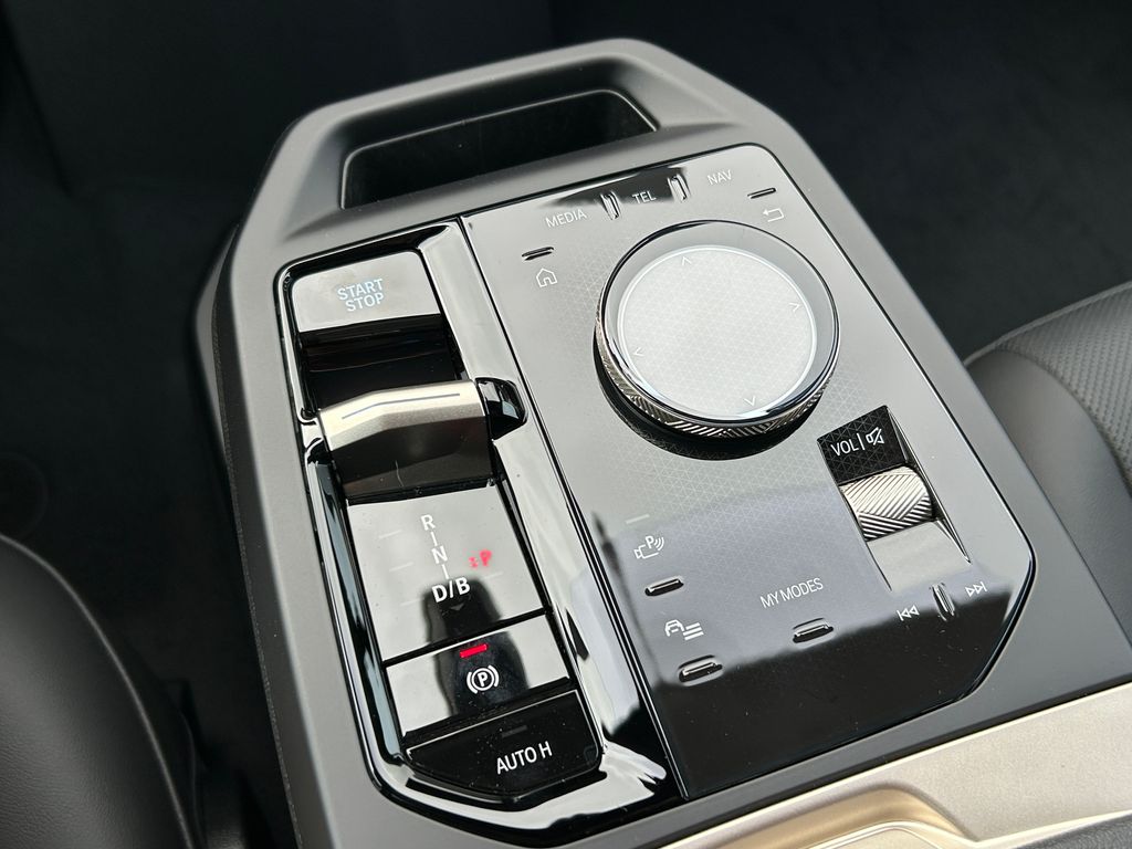 Thumbnail: 2026 BMW iX - 28