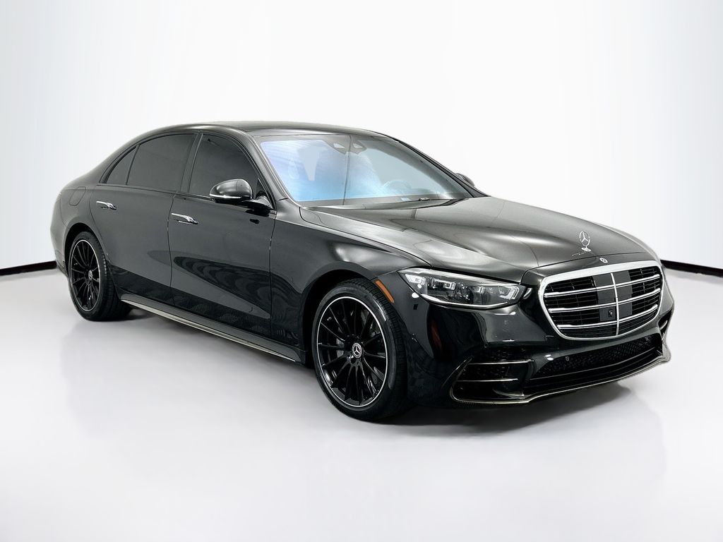 Thumbnail: 2024 Mercedes-Benz S-Class - 3