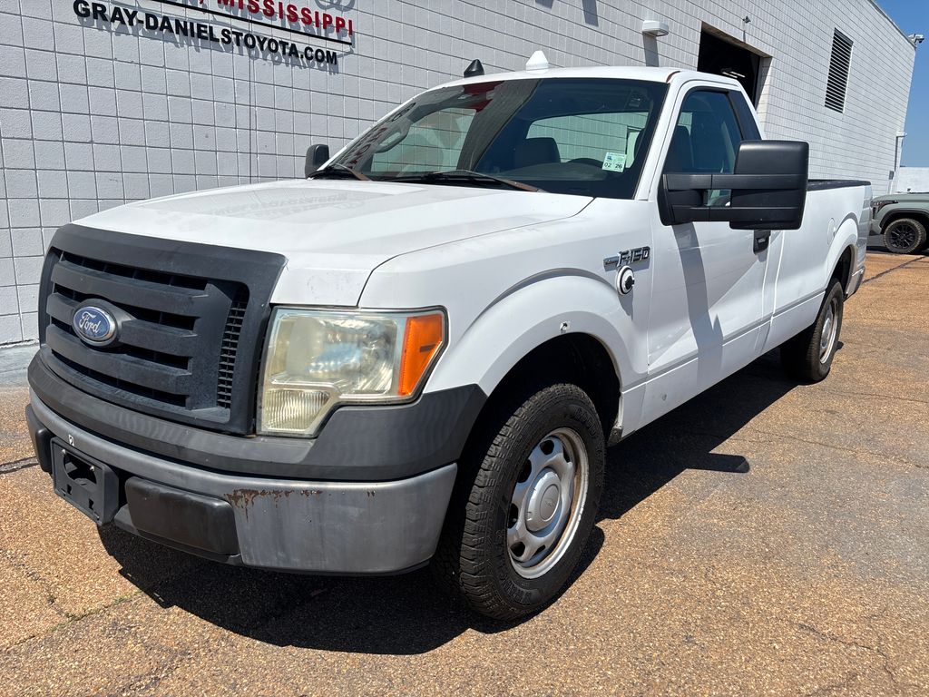 2010 Ford F-150 XL Regular Cab 126-in Styleside's photo