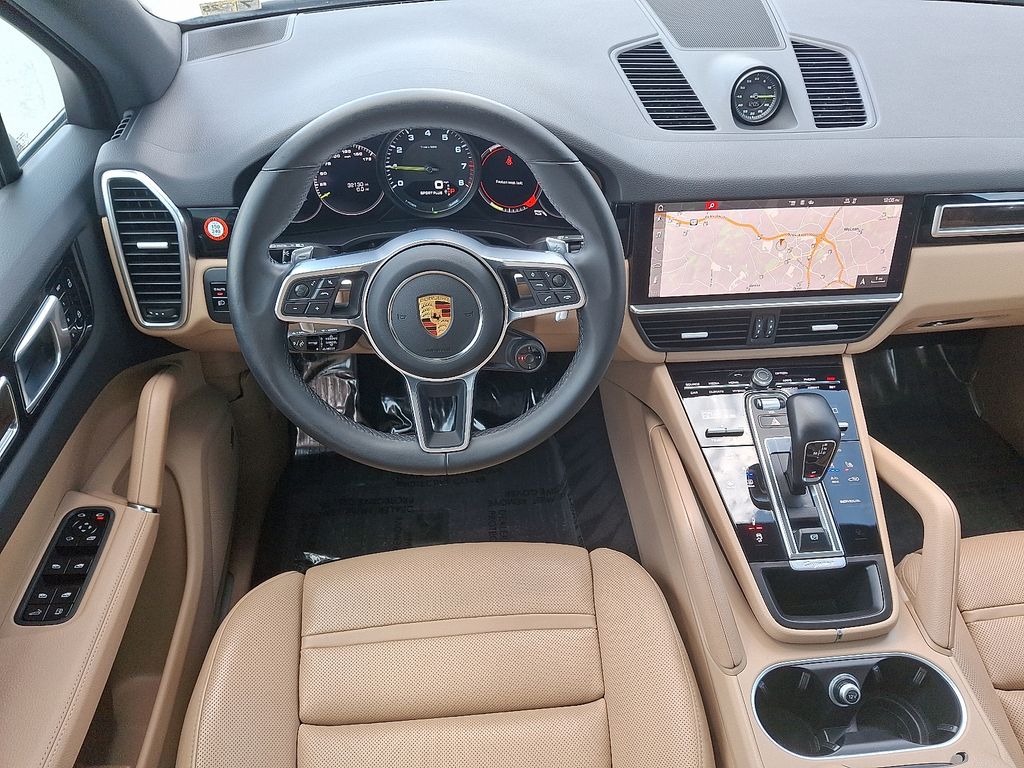 2021 Porsche Cayenne E-Hybrid 13