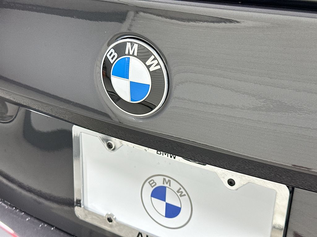 Thumbnail: 2026 BMW 5 Series - 22