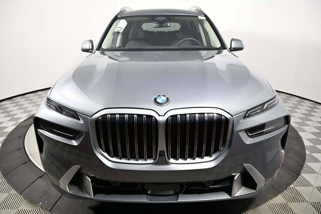 Thumbnail: 2026 BMW X7 - 8