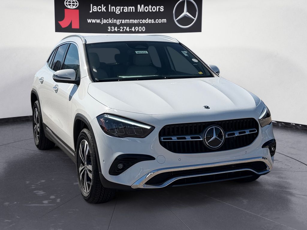 new 2026 Mercedes-Benz GLA car