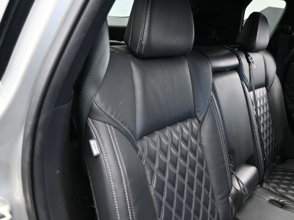 Used 2022 Silver Mitsubishi SEL image 33