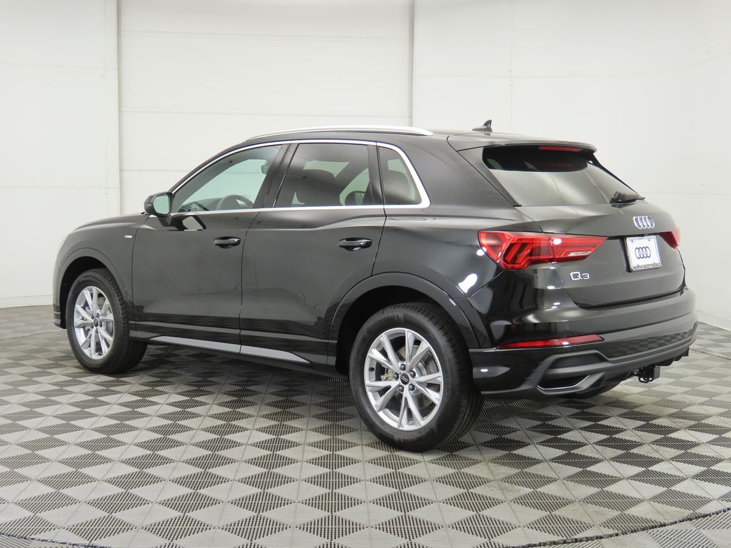 Thumbnail: 2025 Audi Q3 - 7