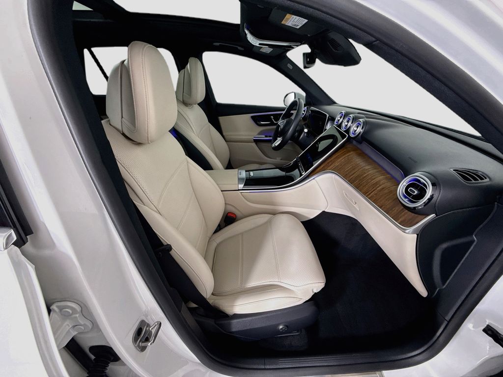 Thumbnail: 2026 Mercedes-Benz GLC - 20