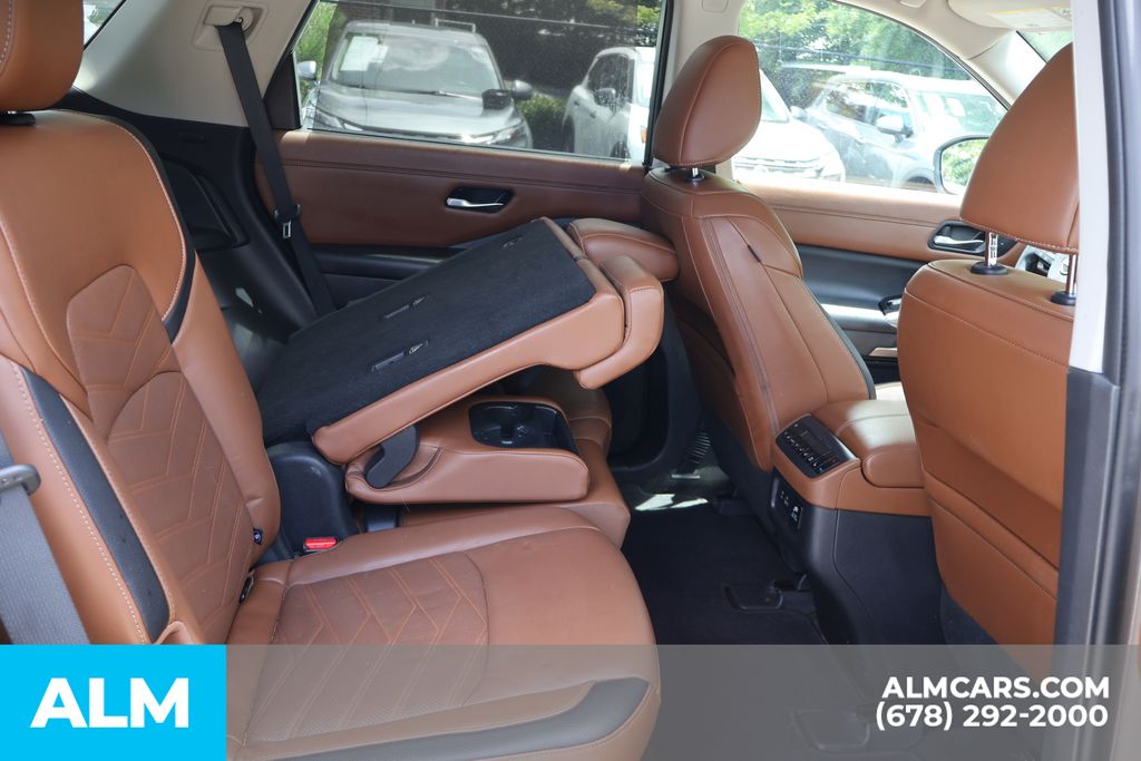 Used 2023 Beige Nissan Platinum image 24