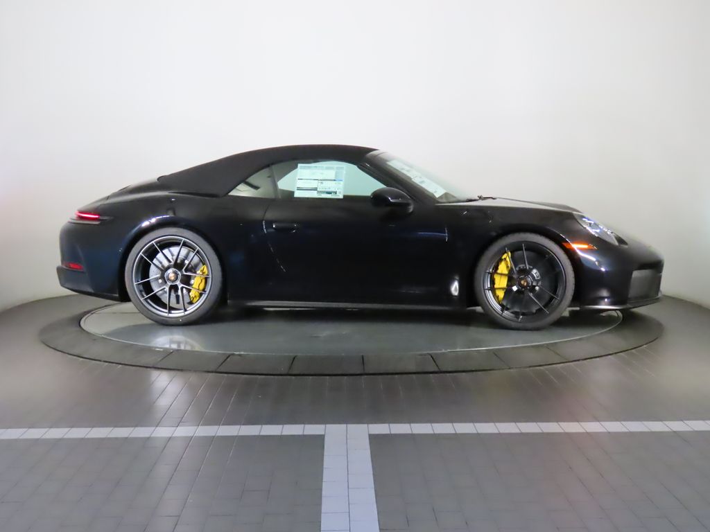 Thumbnail: 2025 Porsche 911 - 8