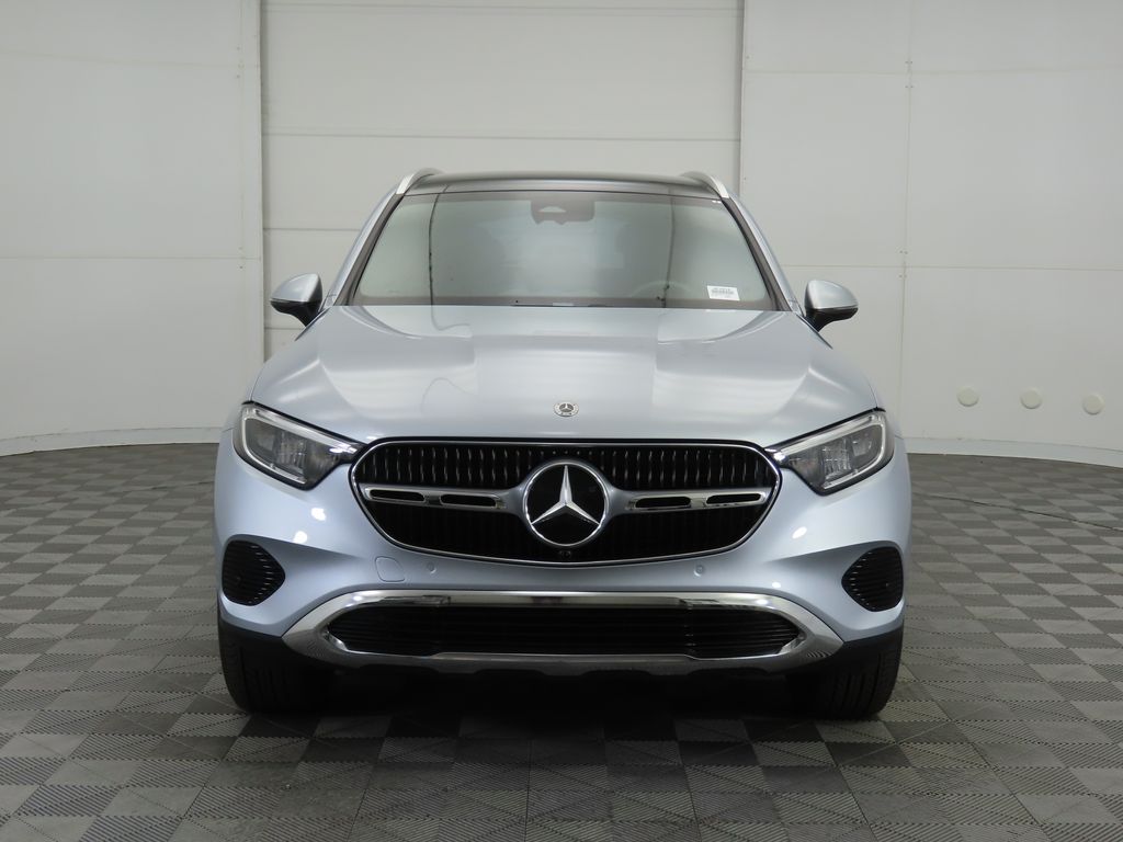 2024 Mercedes-Benz GLC 300 2