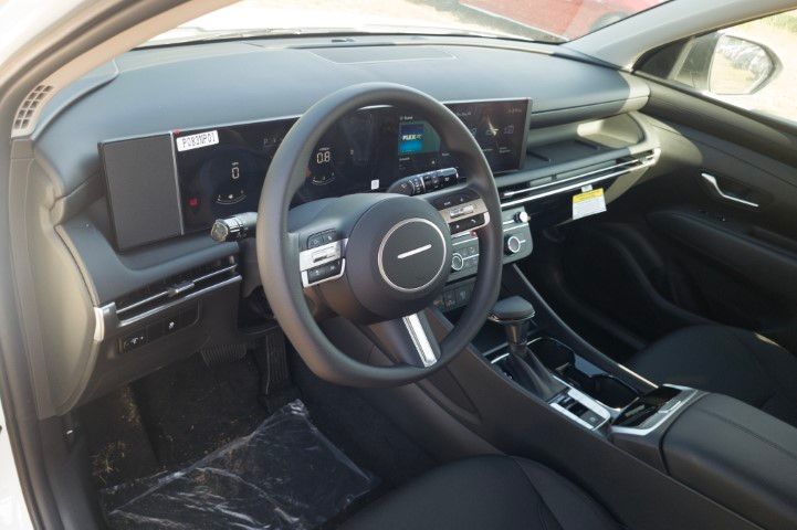 New 2026 White Hyundai  image 13