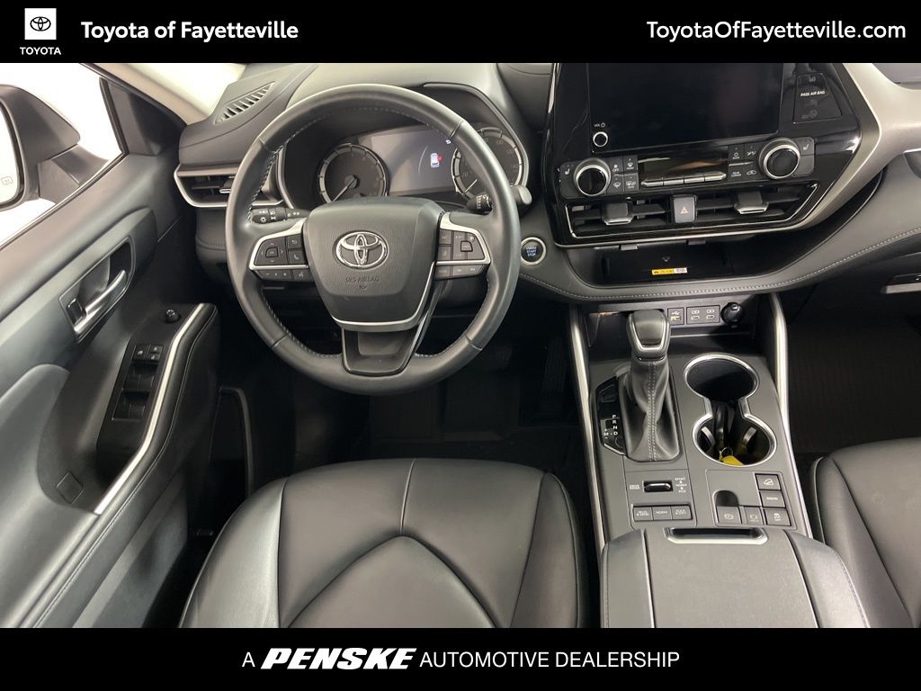 2024 Toyota Highlander XLE 5