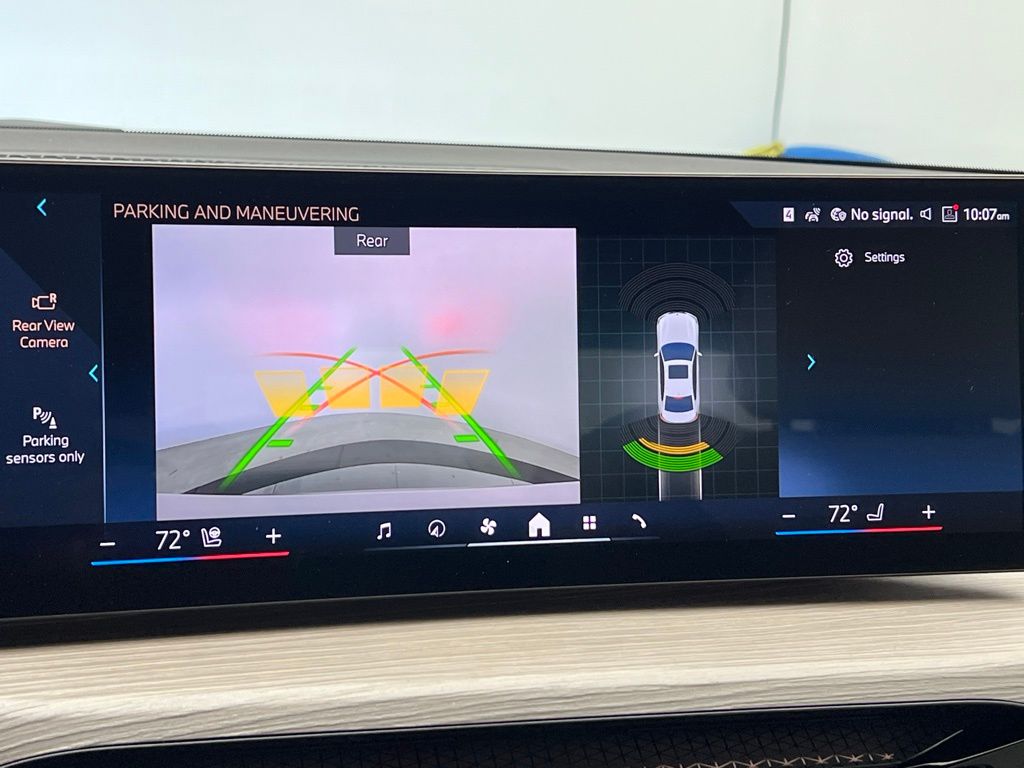 Thumbnail: 2026 BMW 3 Series - 15