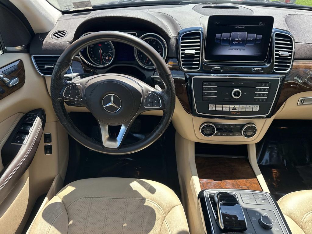 Thumbnail: 2019 Mercedes-Benz GLS - 19