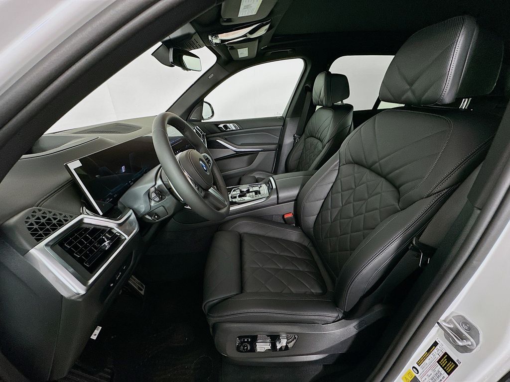 Thumbnail: 2026 BMW X5 - 16