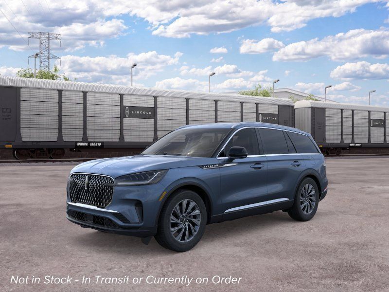 Whisper Blue Metallic Clearcoat 2026 Lincoln Aviator SUV / Crossover All-Wheel Drive Automatic