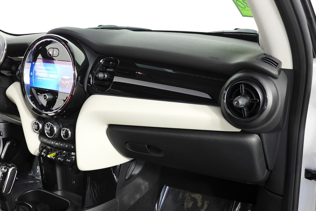 Thumbnail: 2022 MINI Cooper - 14