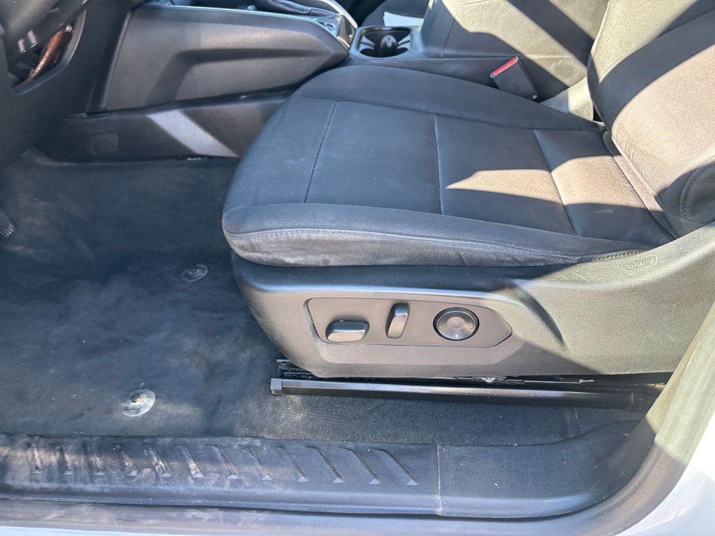 Used Car 2023 Chevrolet Colorado  Work Truck For Sale Under $25,000 In Austin, Texas