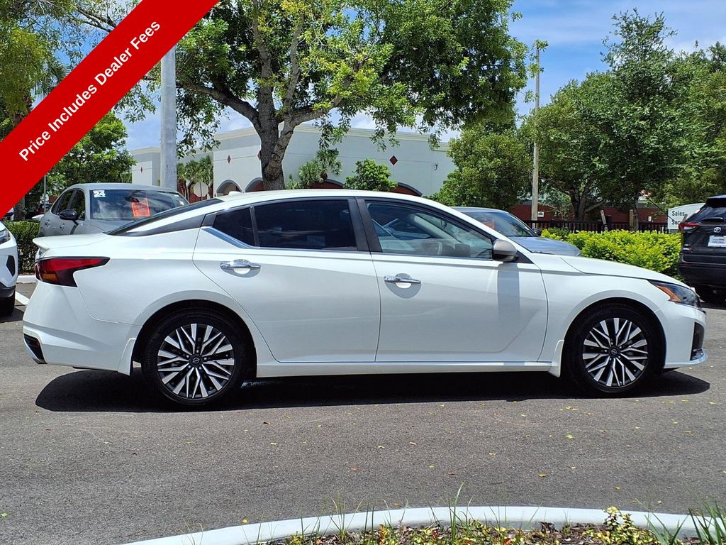 Used 2024 Nissan Altima Sedan