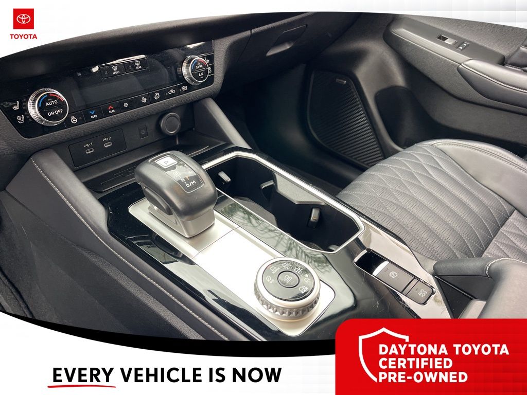 Used 2025 Mitsubishi Outlander SUV