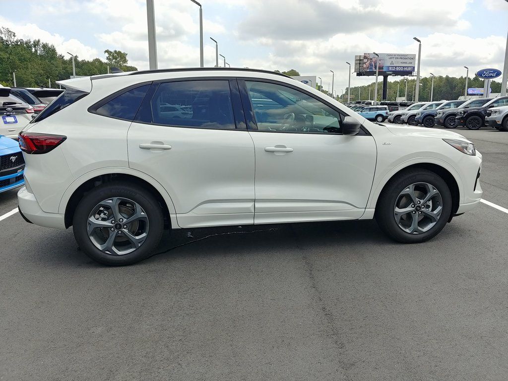 2024 Ford Escape Hybrid ST-Line