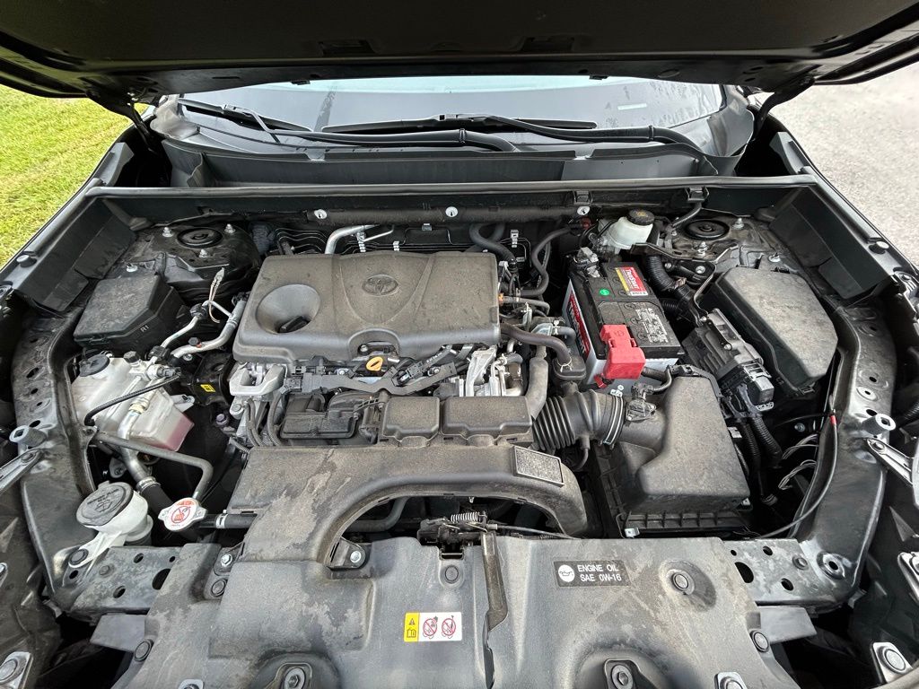 Thumbnail: 2021 Toyota RAV4 - 11