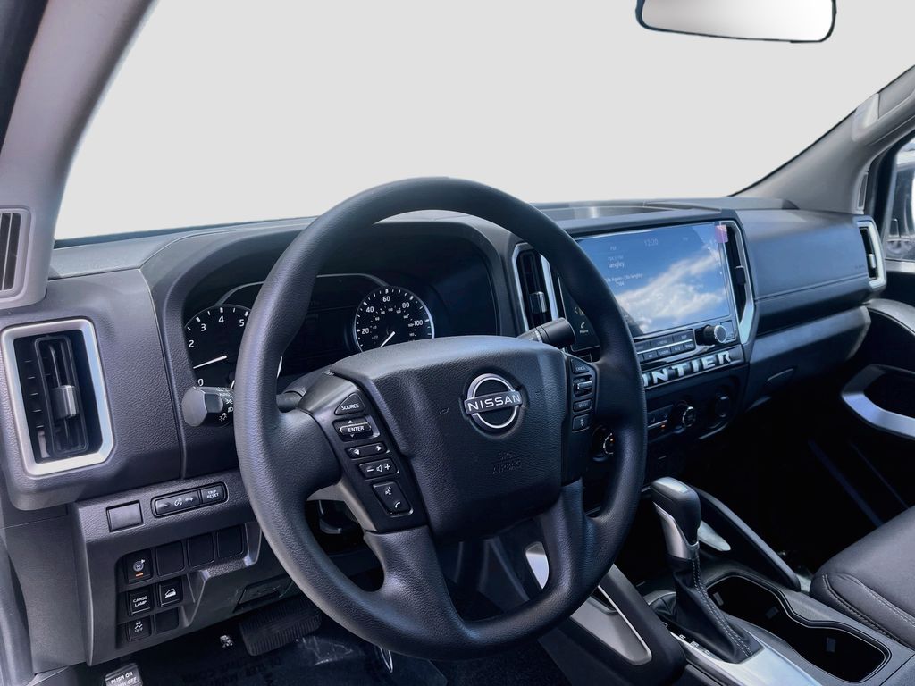 Used 2025 White Nissan SV image 9
