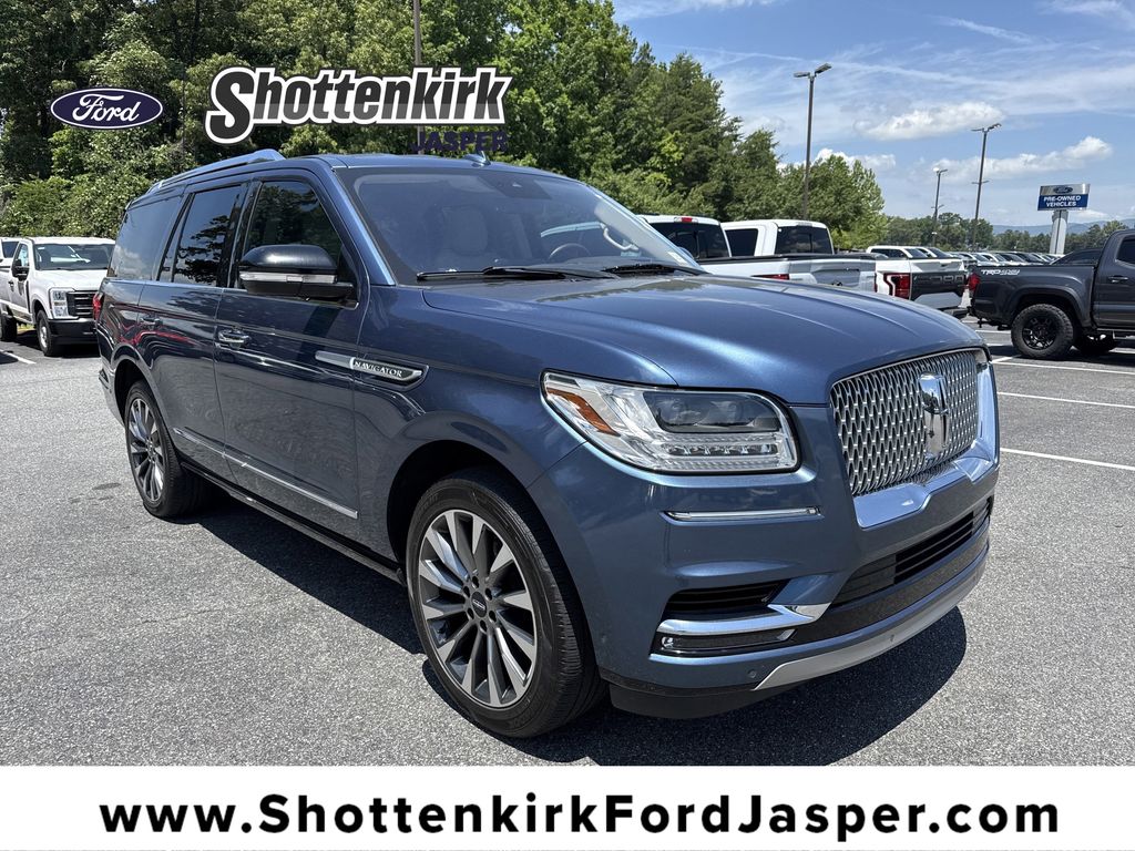 2018 Lincoln Navigator Select's photo