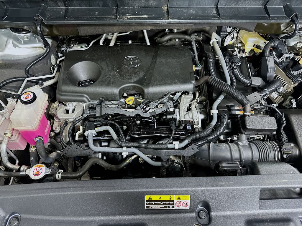 Thumbnail: 2021 Toyota Highlander - 32