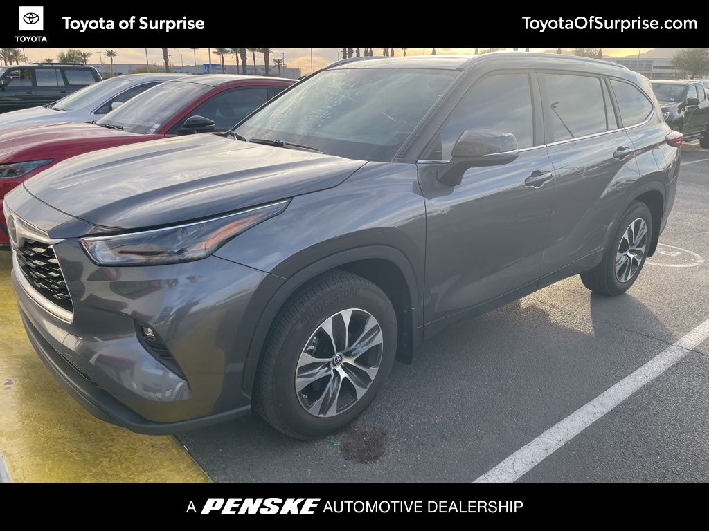 2023 Toyota Highlander XLE -
                Surprise, AZ