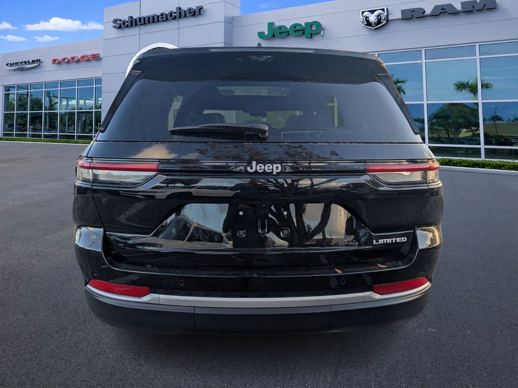 new 2026 Jeep Grand Cherokee car, priced at $48,650