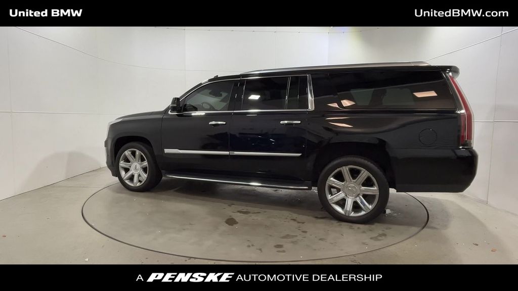 Thumbnail: 2019 Cadillac Escalade - 6