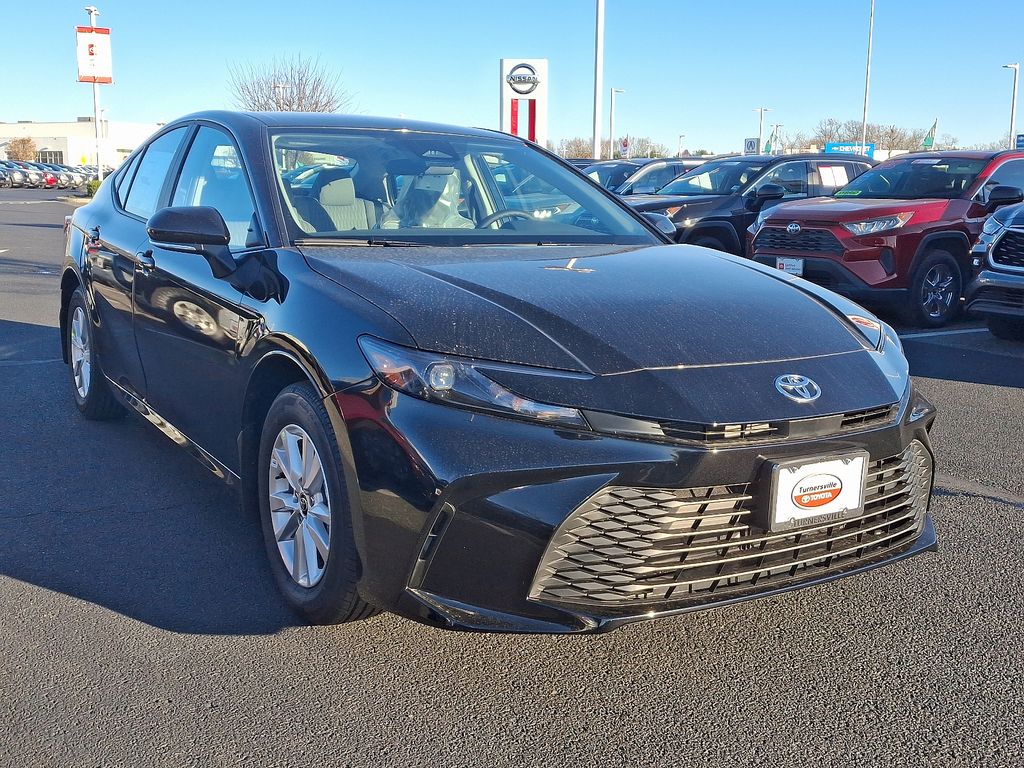 2025 Toyota Camry LE 2