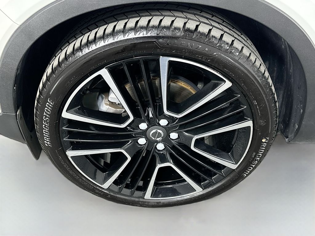 Thumbnail: 2019 Volvo XC40 - 32