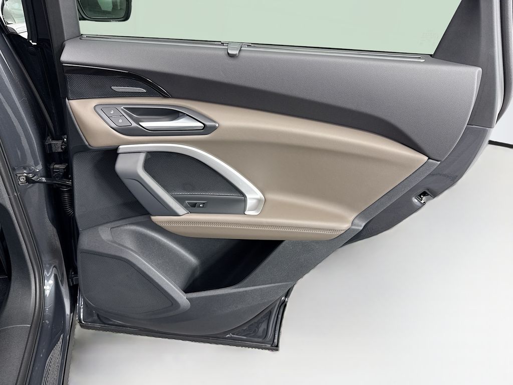 Thumbnail: 2025 Audi Q5 - 26