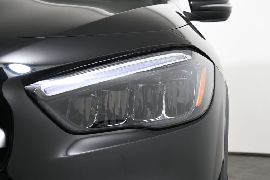 Thumbnail: 2026 Mercedes-Benz GLA - 10