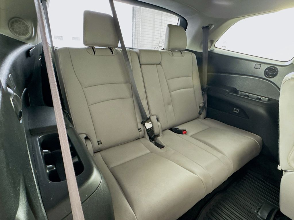 Used Car 2022 Honda Pilot  Touring For Sale Under $30,000 In Austin, Texas