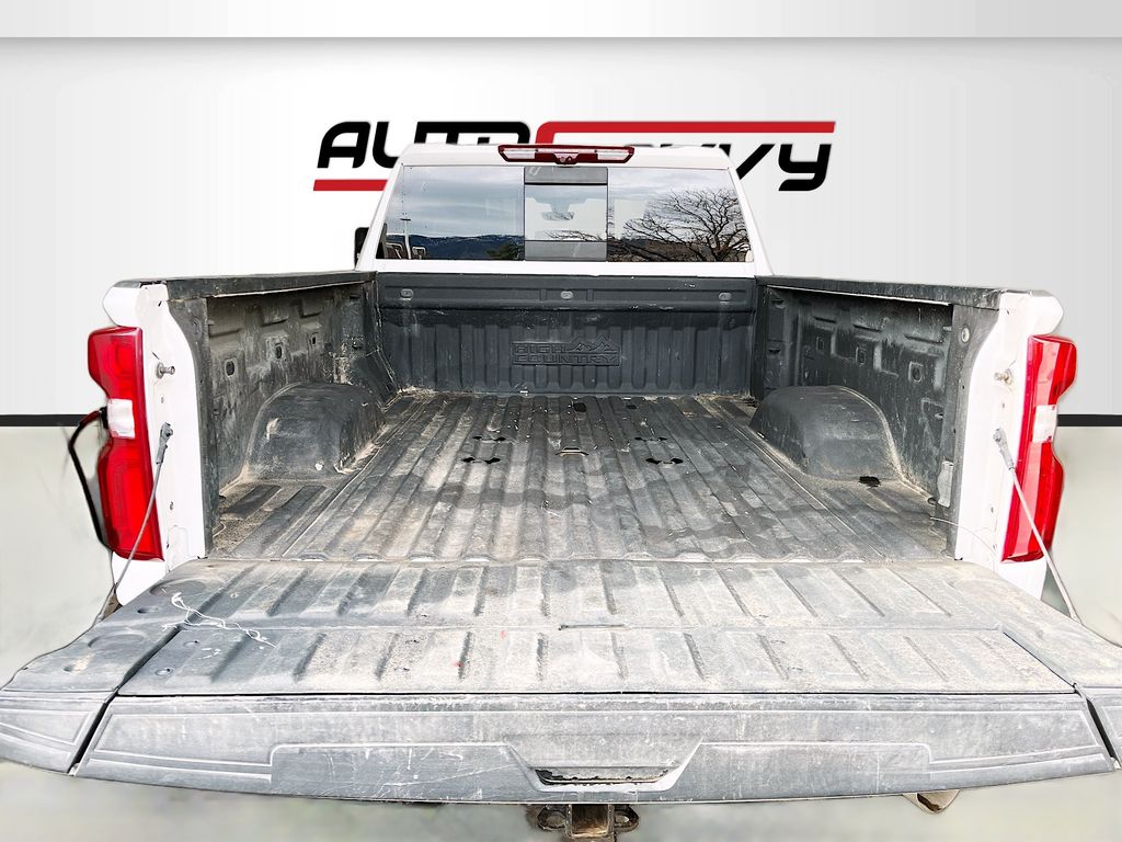 Used 2022 Summit White Chevrolet High Country image 28